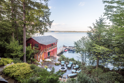 Lakefront Retreat